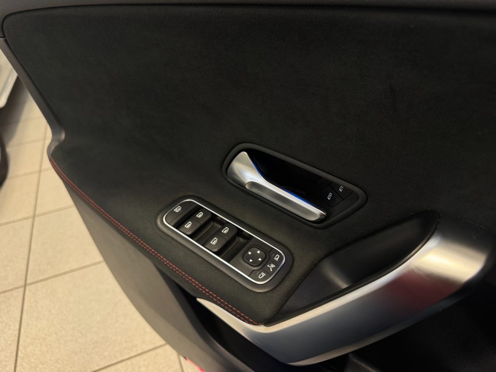 MERCEDES-BENZ A 180 Automatic AMG Line Advanced Plus - 17