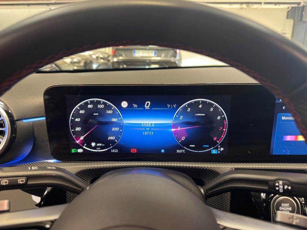 MERCEDES-BENZ A 180 Automatic AMG Line Advanced Plus - 13