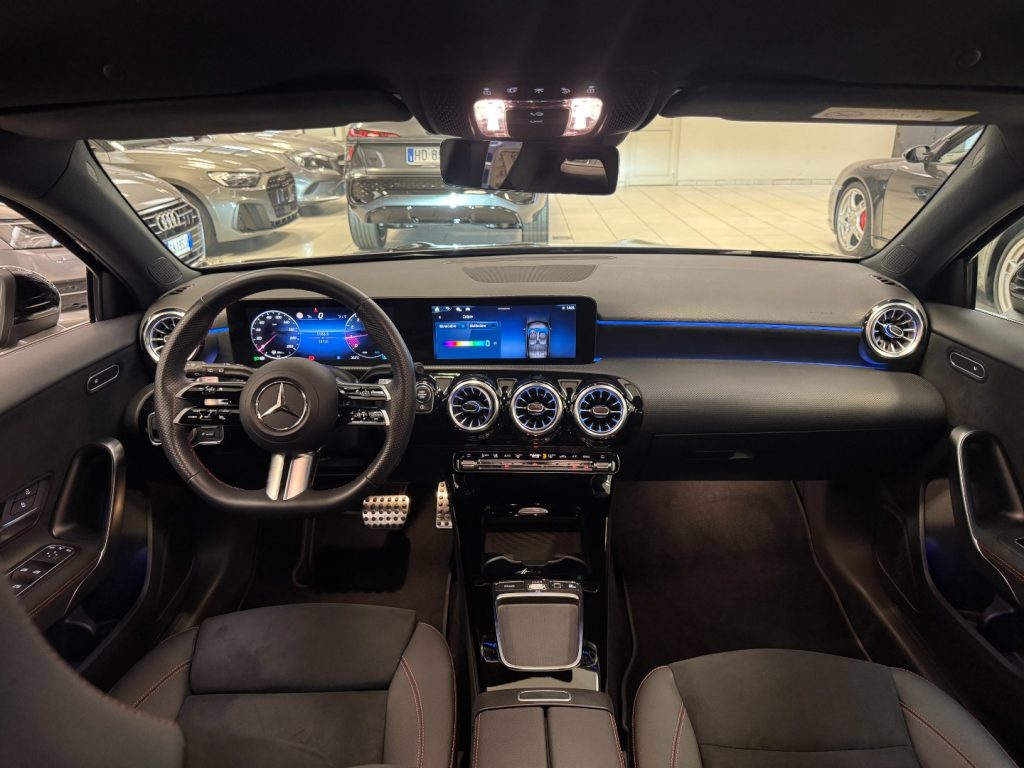 MERCEDES-BENZ A 180 Automatic AMG Line Advanced Plus - 14
