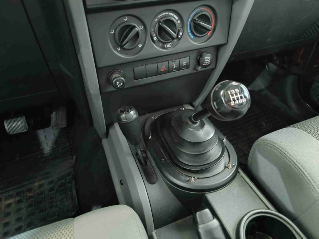 JEEP Wrangler 2.8 CRD DPF Sahara - 8