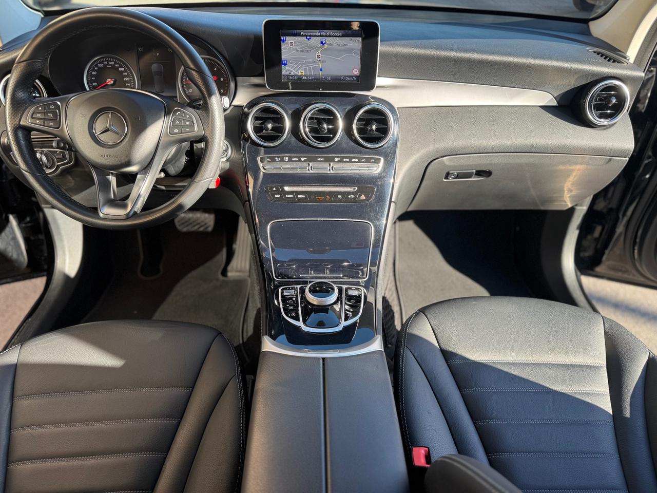 MERCEDES-BENZ GLC 250 d 4Matic Sport - 9