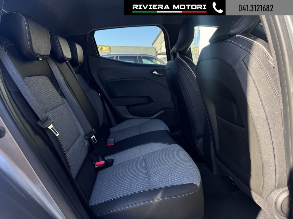 RENAULT Clio ECO-G 100 CV Techno - 9