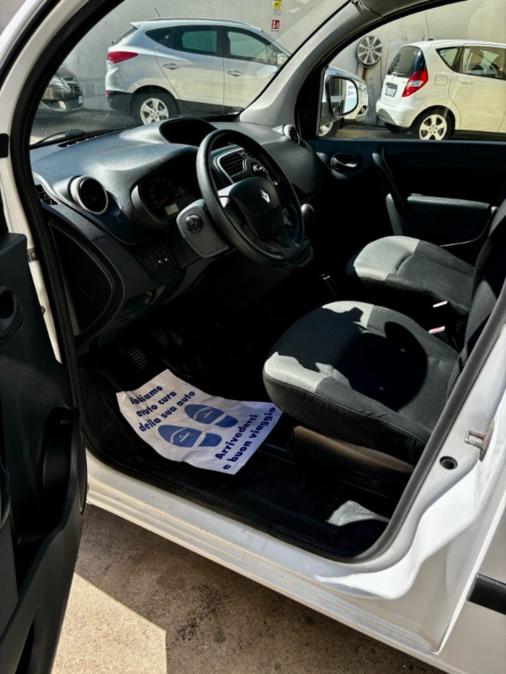 RENAULT Kangoo
