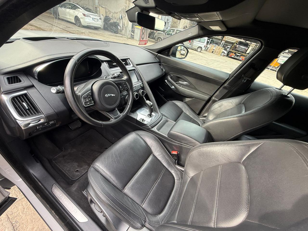 JAGUAR E-Pace 2.0D 180 CV AWD aut. R-Dynamic S - 10