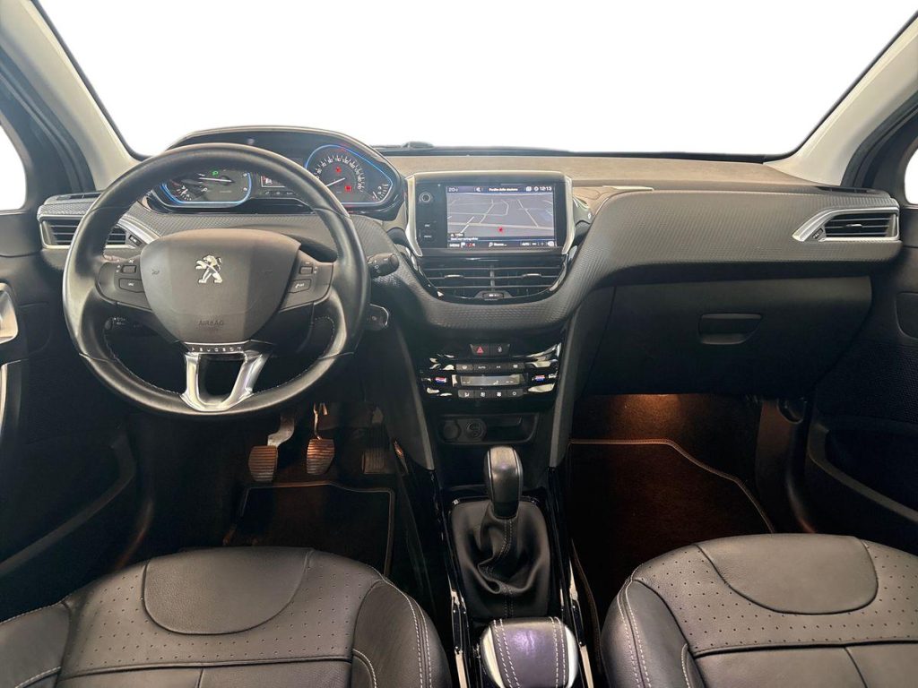 PEUGEOT 2008 1° serie BlueHDi 100 Allure - 7