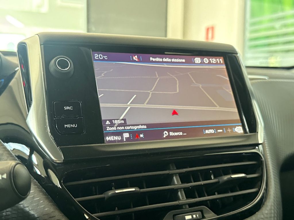 PEUGEOT 2008 1° serie BlueHDi 100 Allure - 16