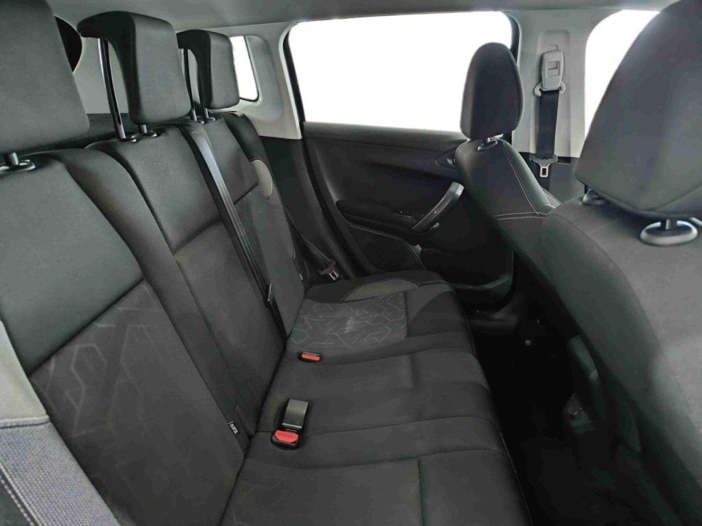 PEUGEOT 2008 1° serie BlueHDi 100 Active - 11