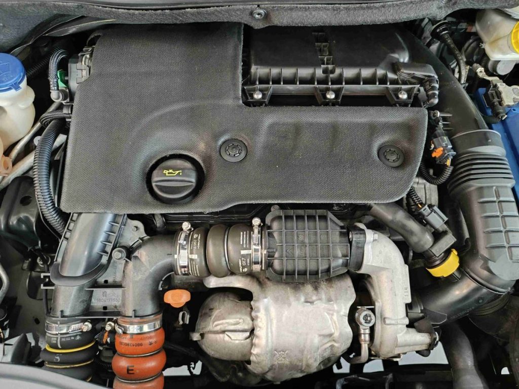 PEUGEOT 2008 1° serie BlueHDi 100 Active - 20