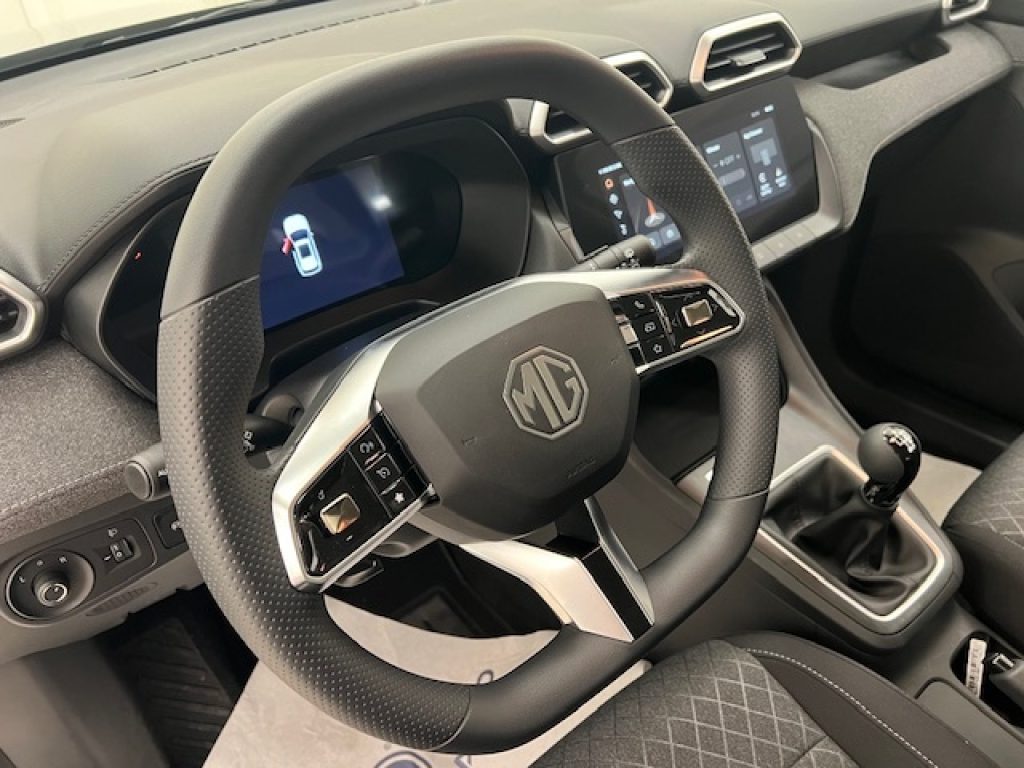 MG ZS NEW  ICE 1,5L MT5 STANDARD - 8