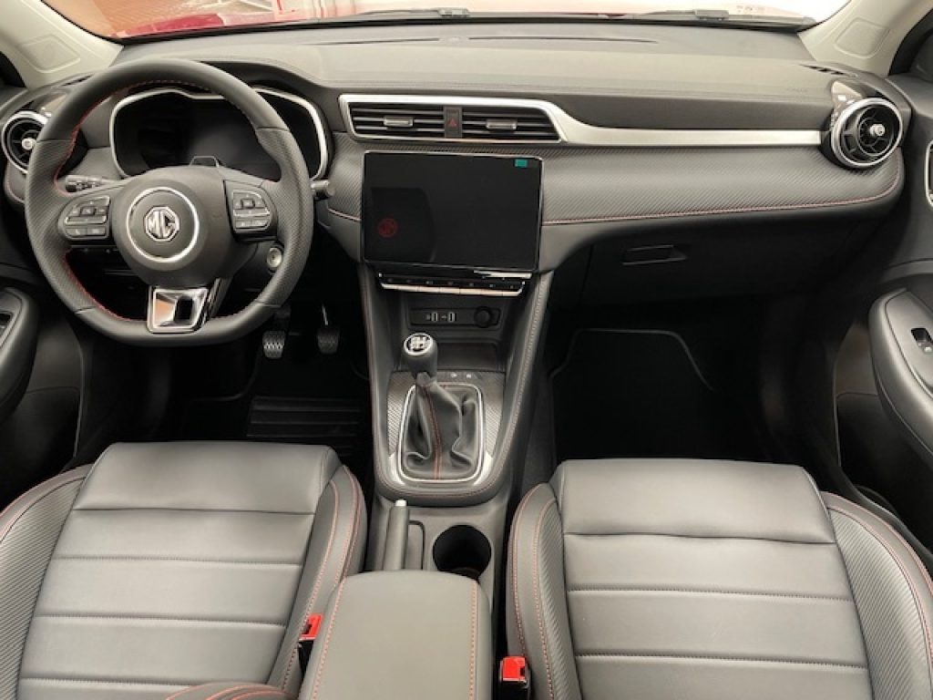 MG ZS CLASSIC 1.5L 5MT LUXURY - 11