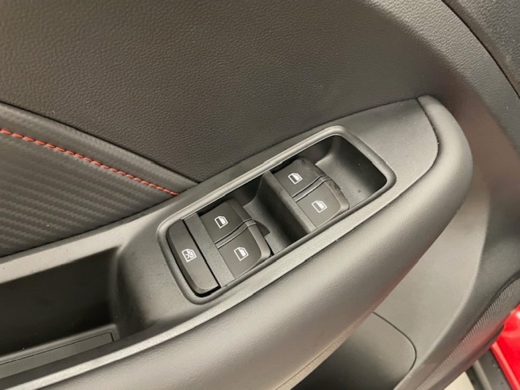 MG ZS CLASSIC 1.5L 5MT LUXURY - 16