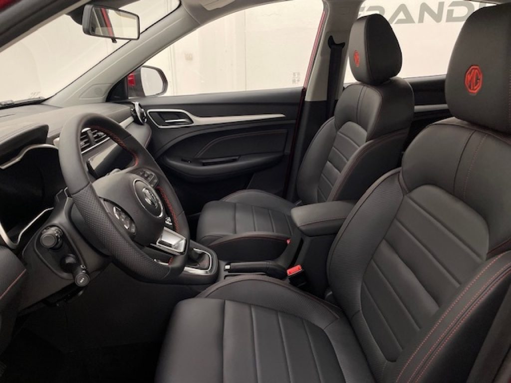 MG ZS CLASSIC 1.5L 5MT LUXURY - 15