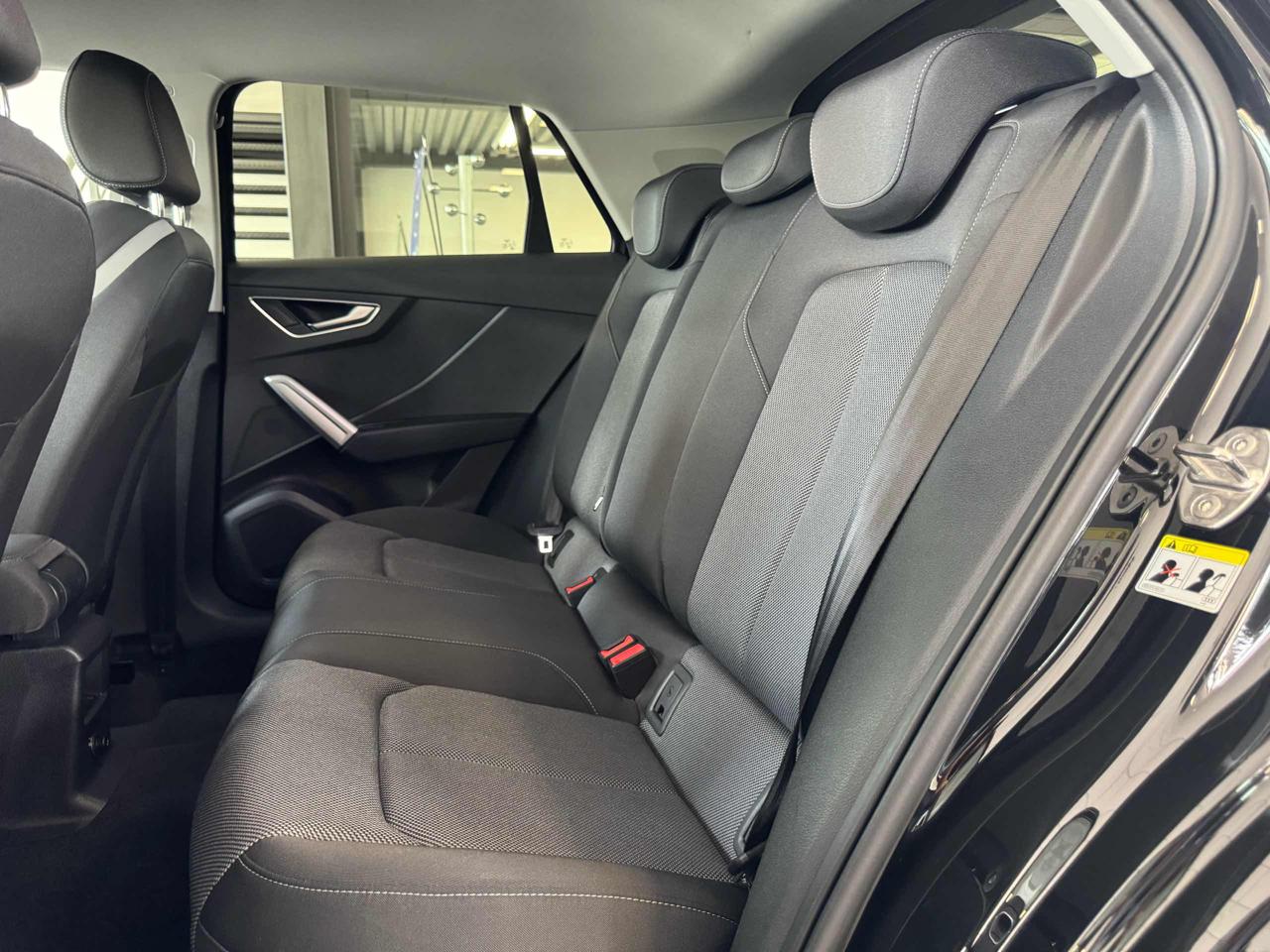 AUDI Q2 35 TDI S tronic S line Edition - 19