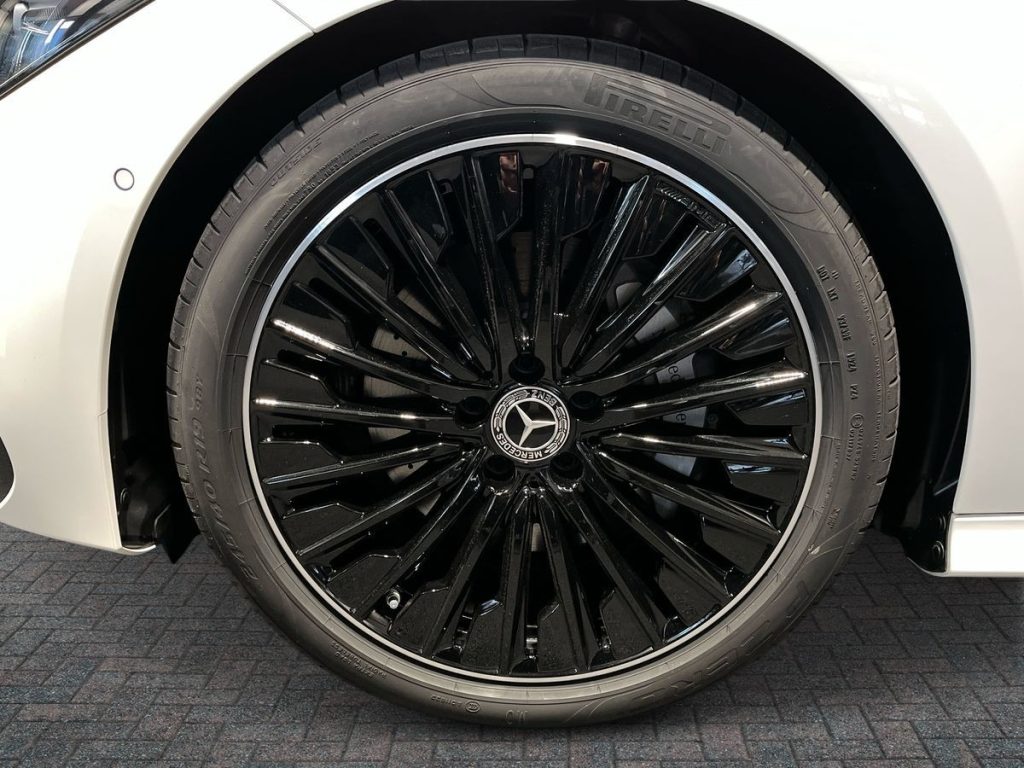 MERCEDES-BENZ CLE 300 4Matic Coupe AMG Line Advanced - 6