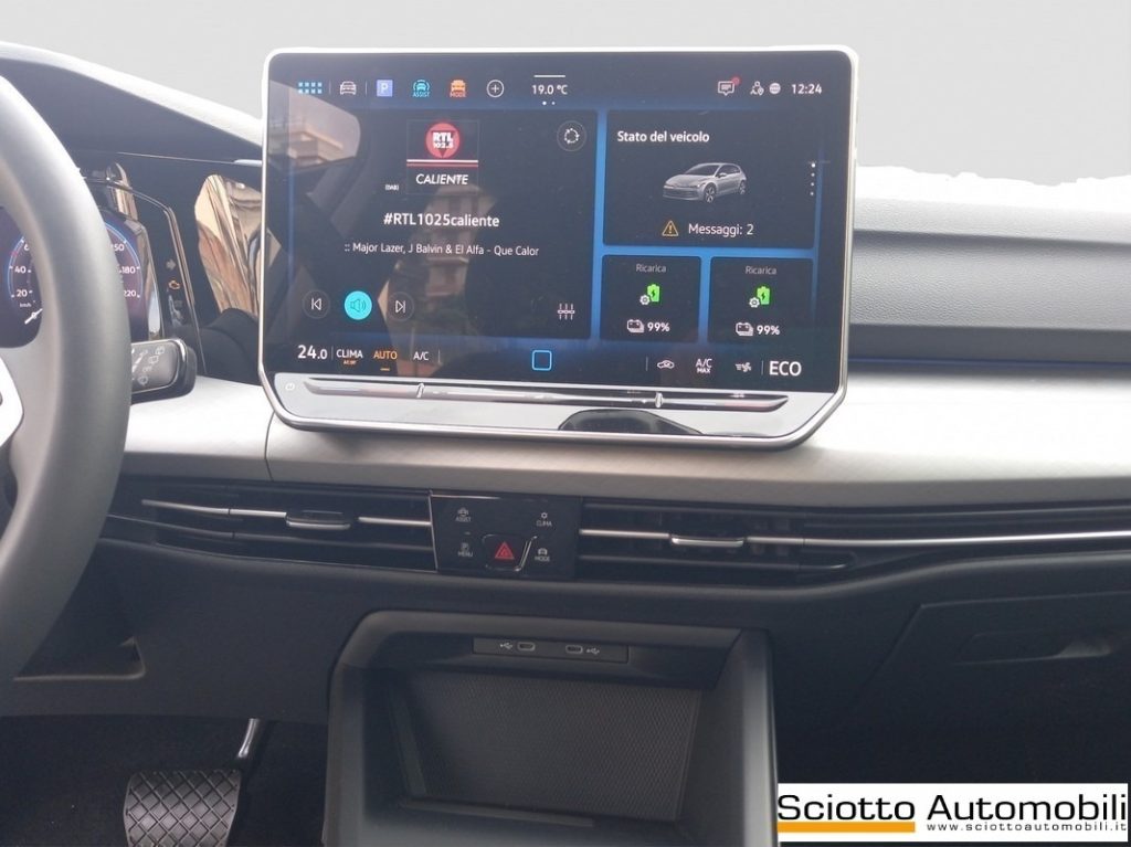 VOLKSWAGEN Golf 1.5 TSI eHybrid DSG Life - 16