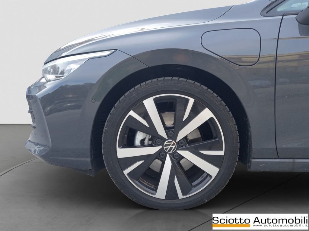 VOLKSWAGEN Golf 1.5 TSI eHybrid DSG Life - 19