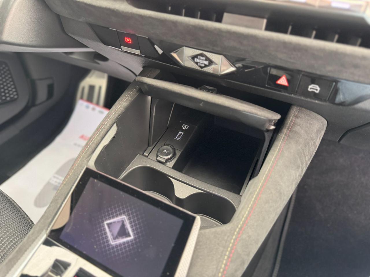 DS AUTOMOBILES DS 4 BlueHDi 130cv Performance Line (Aut/LED/APP/Retro) - 32