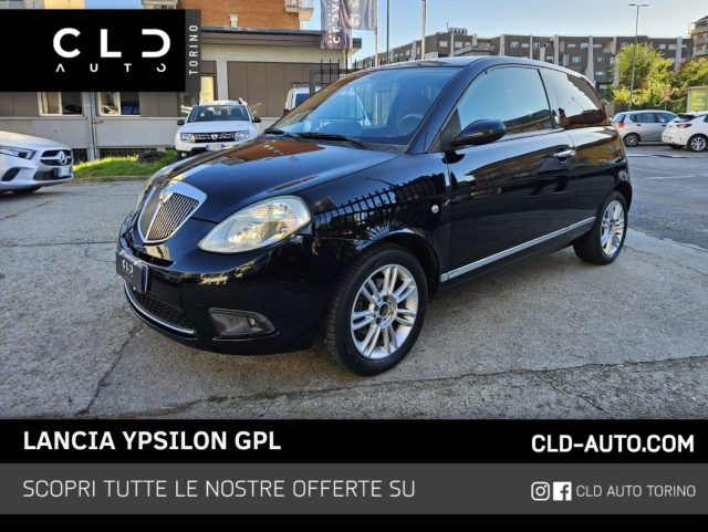 LANCIA Ypsilon Nero metallizzato