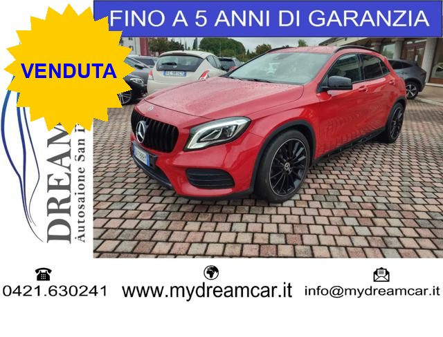 MERCEDES-BENZ GLA 200 Rosso pastello