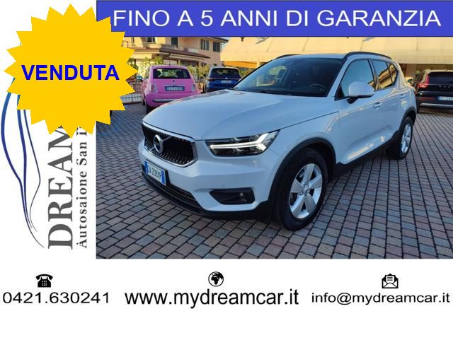 VOLVO XC40 Grigio perlato