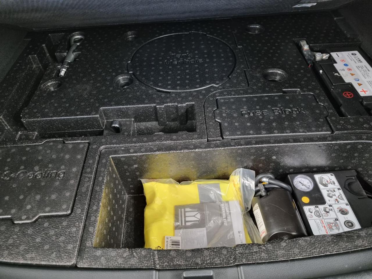 MG EHS Plug-in Hybrid Luxury PHEV - 19