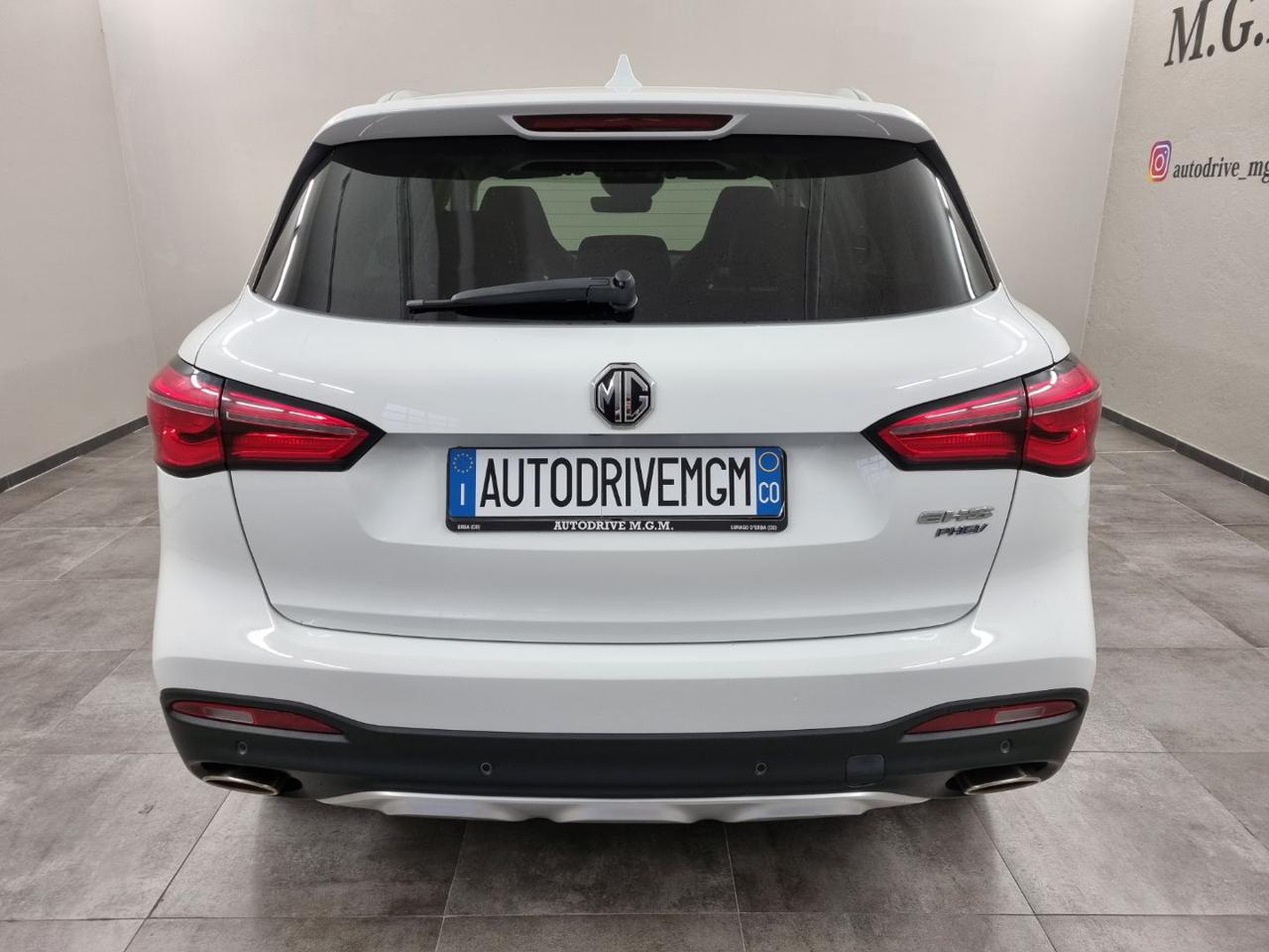 MG EHS Plug-in Hybrid Luxury PHEV - 3