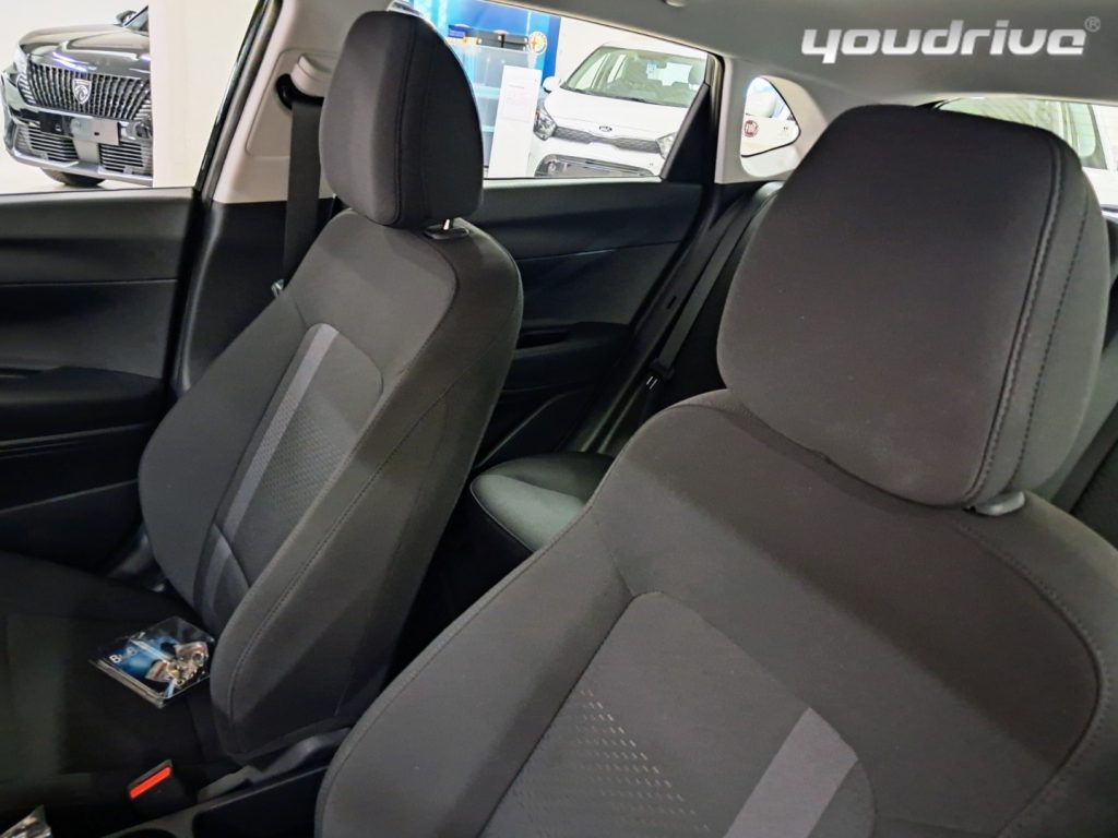 HYUNDAI i20 / 1.2 MPI MT GPL Connectline MY 25 KM0 - 19