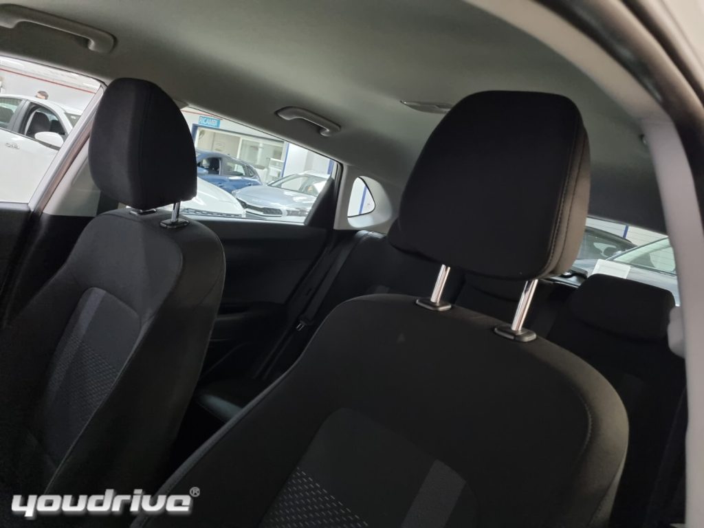 HYUNDAI i20 / 1.2 MPI MT GPL Connectline MY 25 KM0 - 16