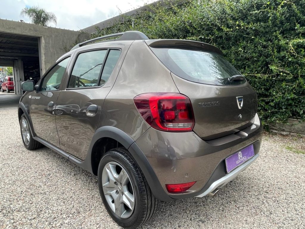 DACIA Sandero Stepway 0.9 TCe Turbo GPL 90 CV S&S Comfort - 9
