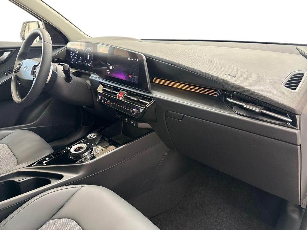 KIA Niro 1.6 GDi DCT HEV Evolution - 27