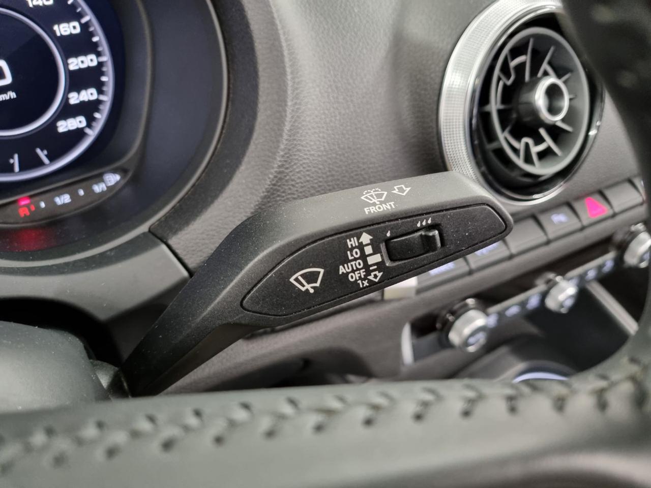 AUDI A3 Cabrio 35 TFSI S tronic COD S LINE - 35