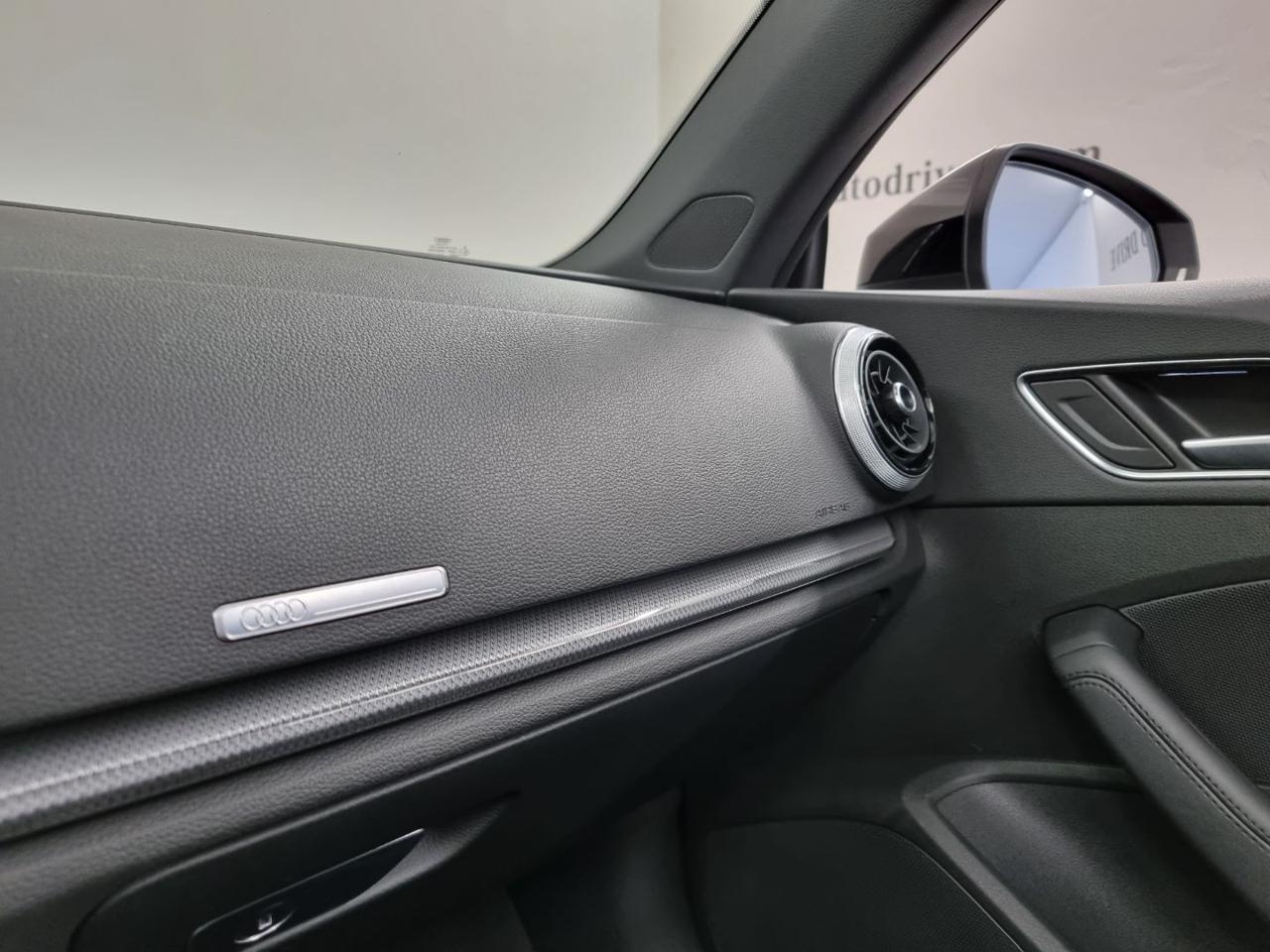 AUDI A3 Cabrio 35 TFSI S tronic COD S LINE - 39