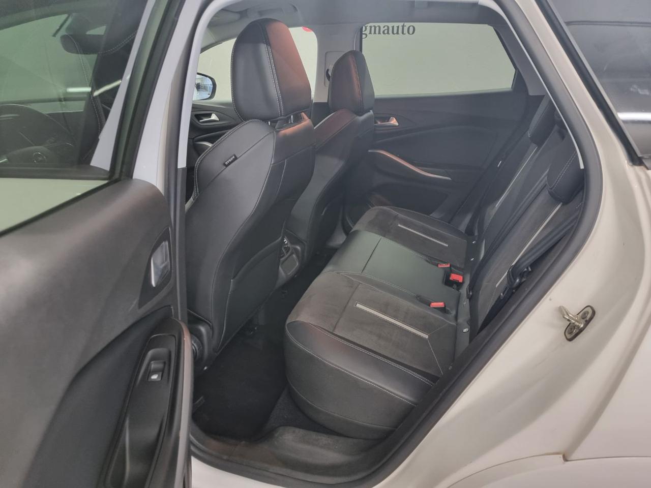 OPEL Grandland X 1.6 PHEV aut. AWD GSe - 10