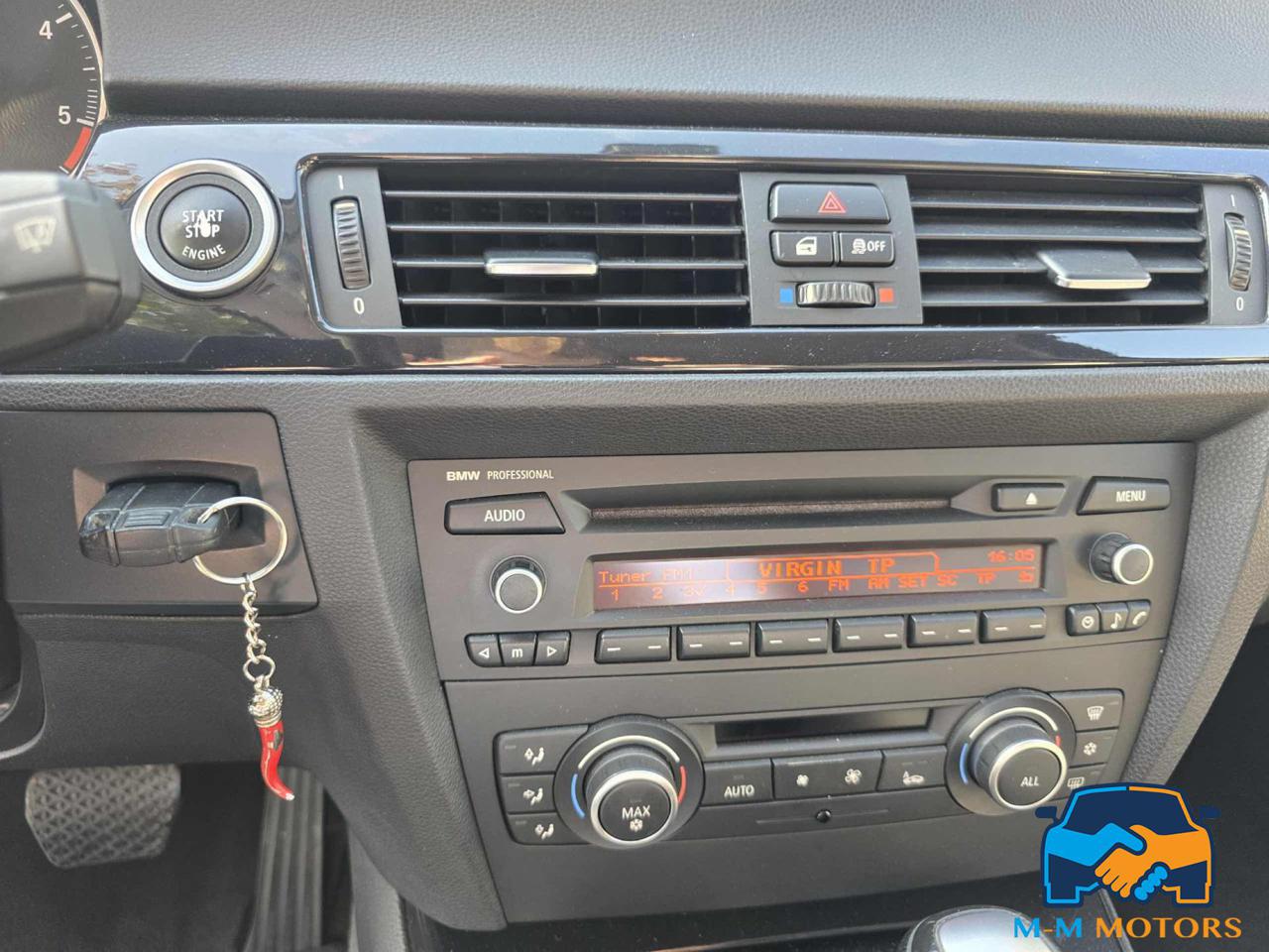 BMW 320 d Touring Attiva - 14