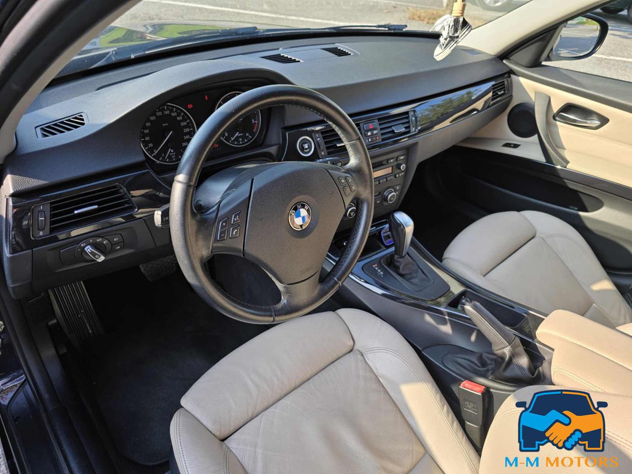 BMW 320 d Touring Attiva - 10