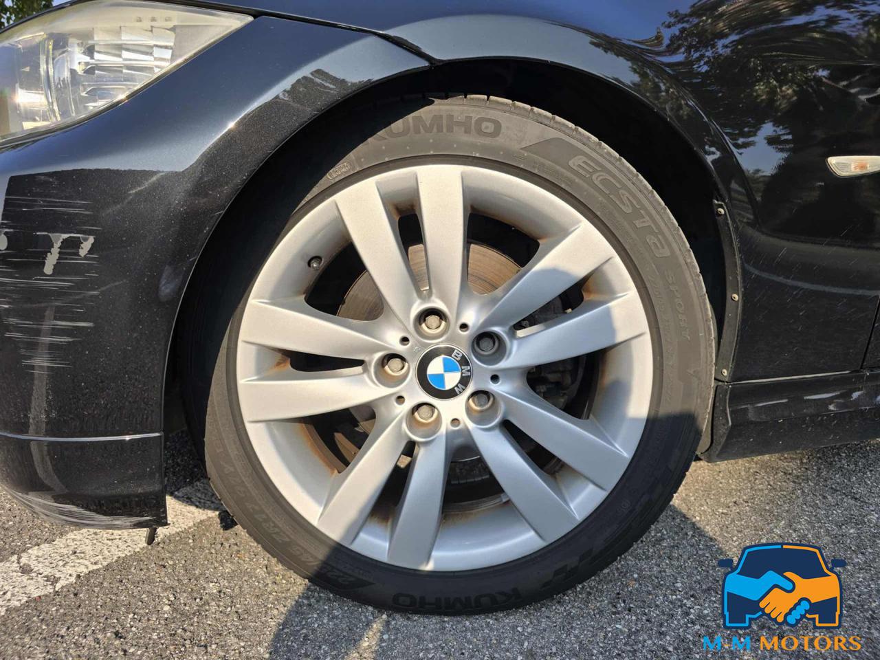 BMW 320 d Touring Attiva - 9