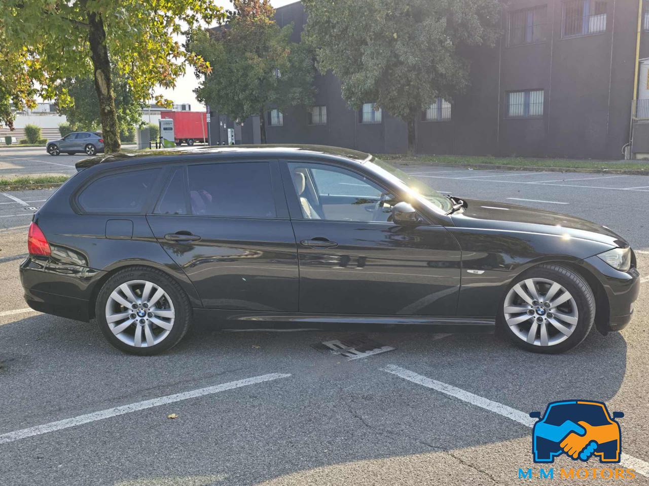 BMW 320 d Touring Attiva - 4