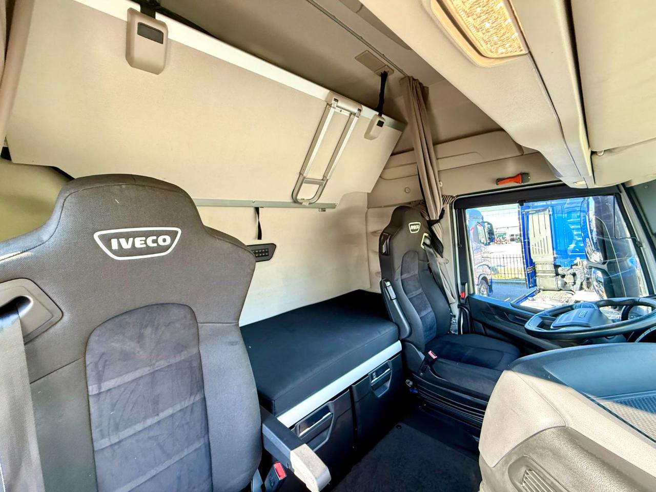 IVECO S-WAY 530 - 11