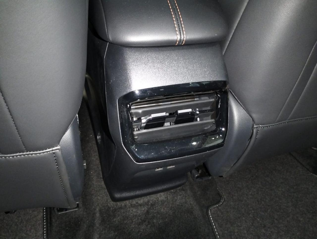 MG HS HEV Luxury - 13