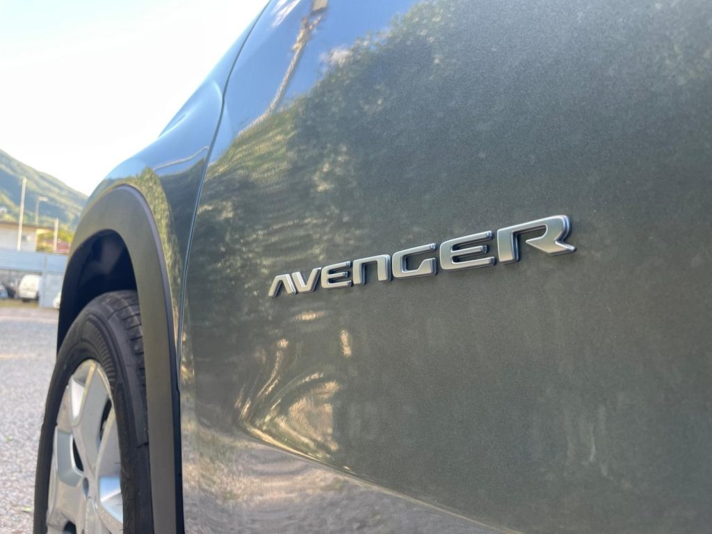 JEEP Avenger 1.2 Turbo 100 CV Altitude - 9