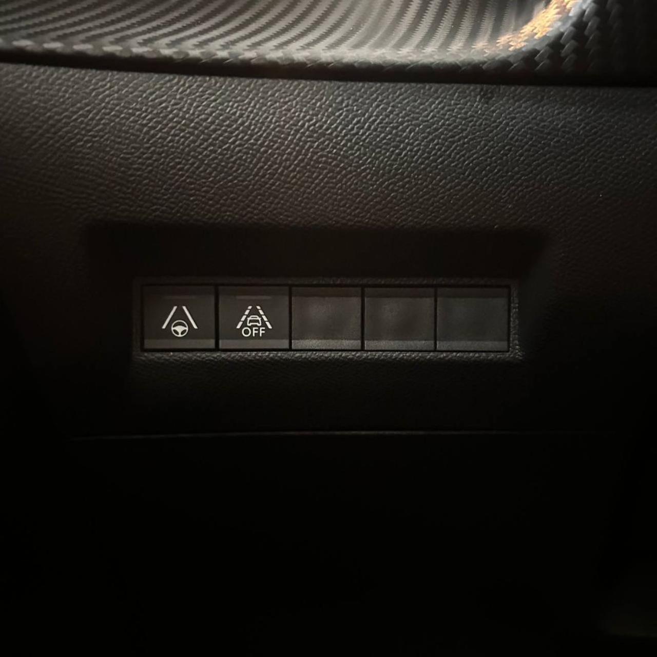 PEUGEOT 2008 motore elettrico 136 CV GT Pack TETTO APRIBILE - 32