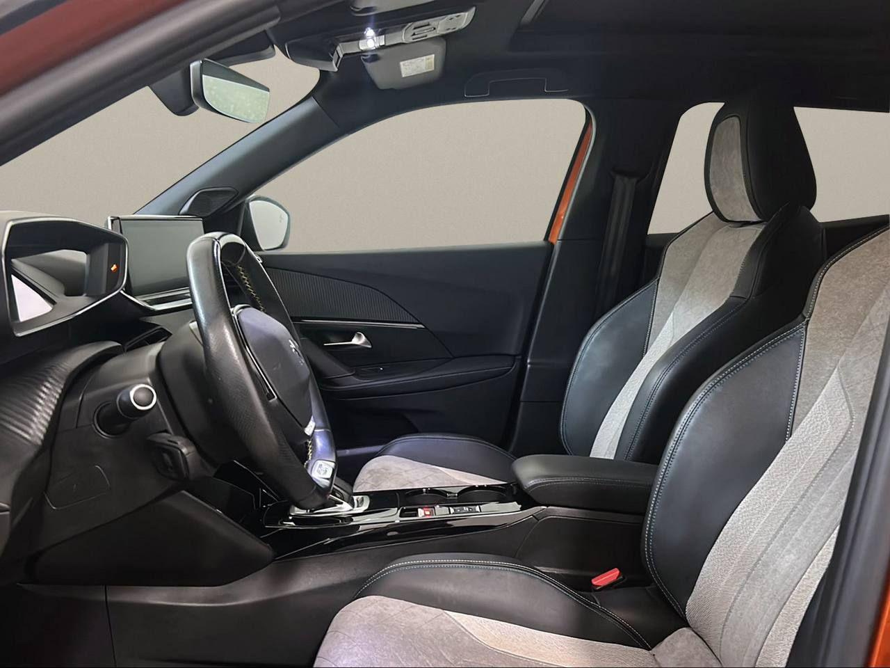 PEUGEOT 2008 motore elettrico 136 CV GT Pack TETTO APRIBILE - 8