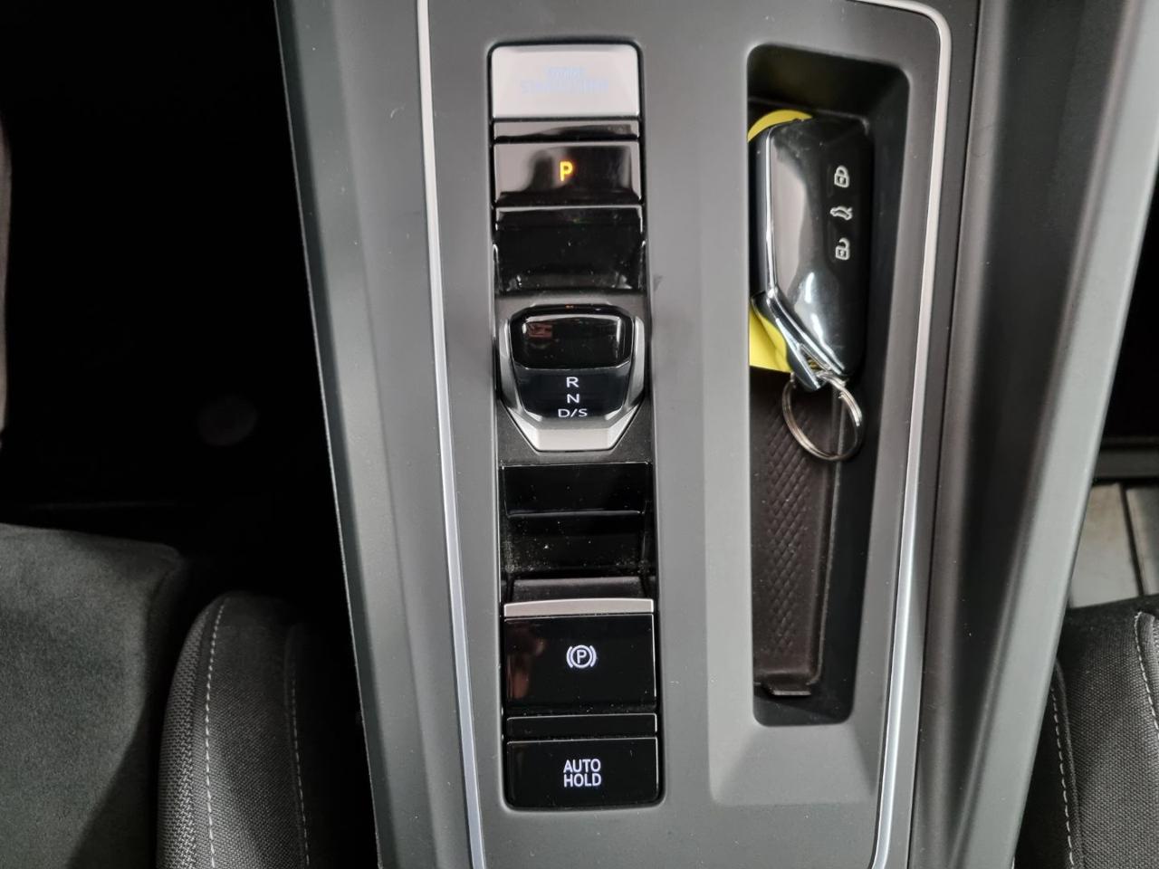 VOLKSWAGEN Golf 1.5 eTSI 150 CV EVO ACT DSG Style - 19