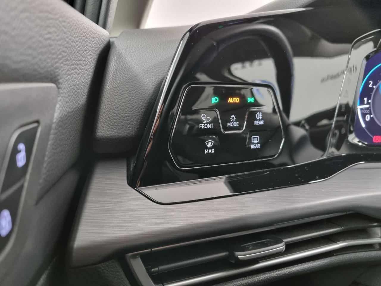 VOLKSWAGEN Golf 1.5 eTSI 150 CV EVO ACT DSG Style - 20