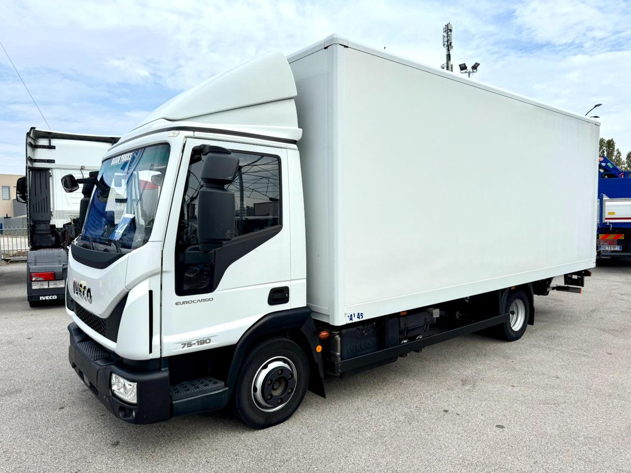 IVECO EUROCARGO 75-190P - 2