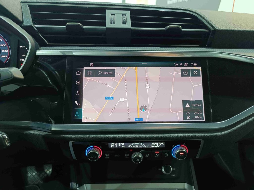 AUDI Q3 SPB 35 TDI S tronic Business Plus - 16