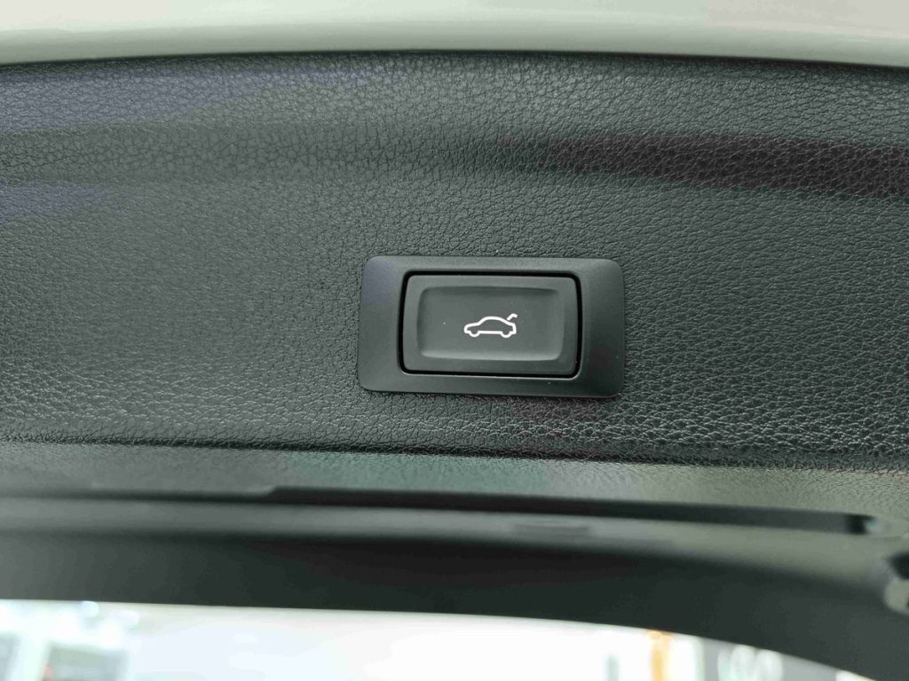 AUDI Q3 SPB 35 TDI S tronic Business Plus - 23