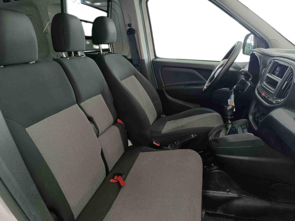 FIAT Doblo 1.6 MJT 105CV S&S PC-TN Cargo Business - 10