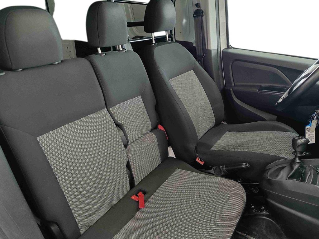 FIAT Doblo 1.6 MJT 105CV S&S PC-TN Cargo Business - 11