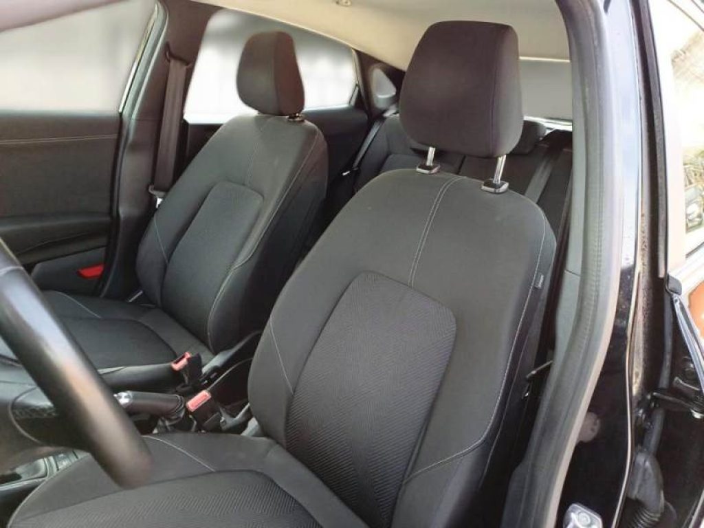 FORD Puma 1.5 EcoBlue 120 CV S&S Titanium - 8